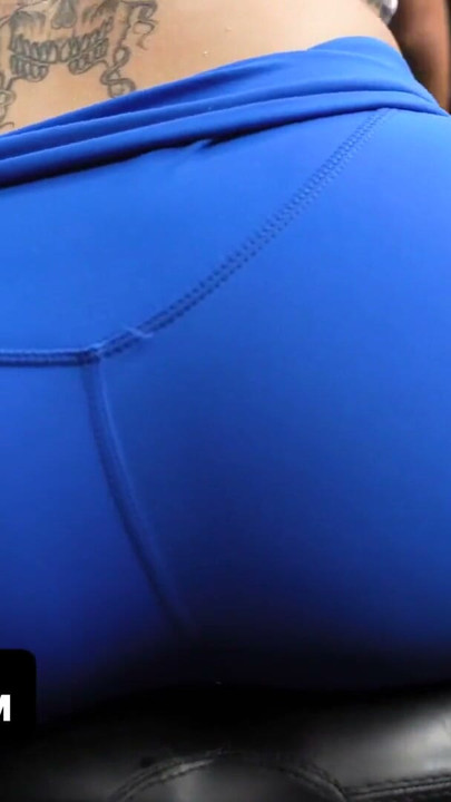 Luna Has A Special Toy In Her Pussy And Can Please Herself At Any Time Just By The Touch Of A Button | Clip 1
