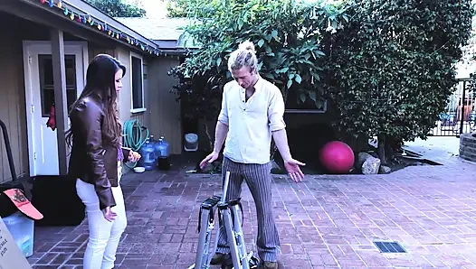 Alison Rey ile çarşaflar arasında: Michael Vegas ve Siouxsie Q | Kamera Arkası | Adult Time