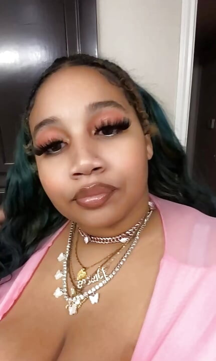 Biggdebbiecakez Is Sucha Tease