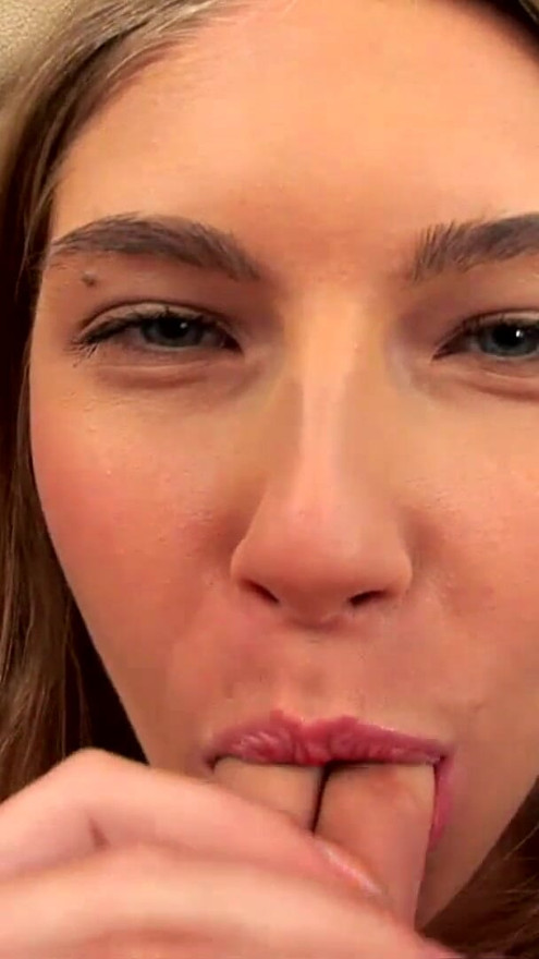 Irma mais velha fode irmao mais novo | Clip 1