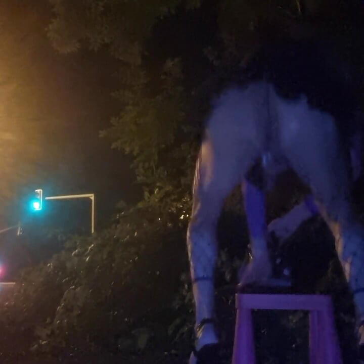 A Whore in a Mini-Skirt Ras du CuL, on the Edge of the🛣Nationale 7 in BRUNOy. 2H00 VaneSsaBiTCHx PariSChienneTrvprod⁹¹