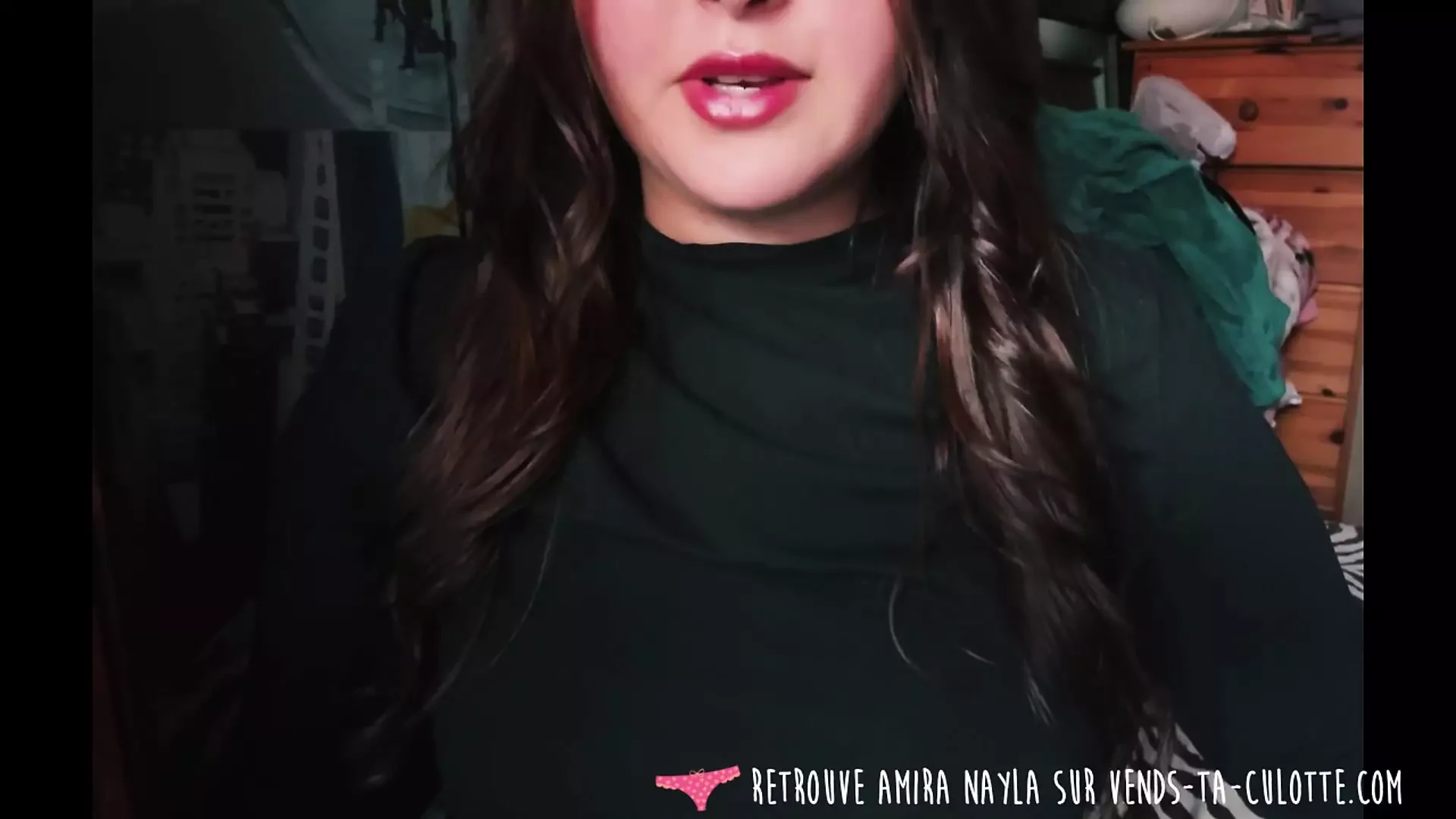 Vends-ta-culotte - Domination and humiliation session with a young North African dominatrix