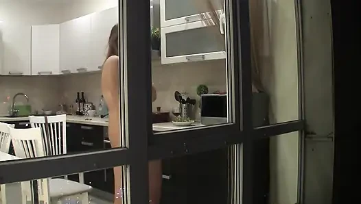 Redhead Amateur Doesn't Know That She Is Being Watched While Dancing in the Kitchen