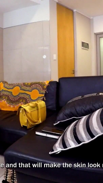 Saya menunjukkan MILF eboni bertetek besar ini apa peluang pemodelan sebenar di Miami | Klip 1