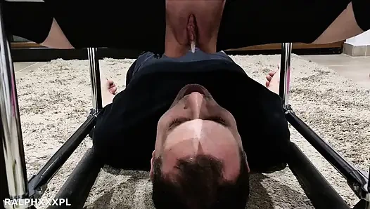 Cuckold sperma essen ZUSAMMENSTELLUNG reinigung sperma kuss pisse