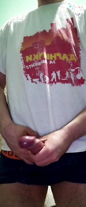 사정할 때까지 자위하는 젊은 게이