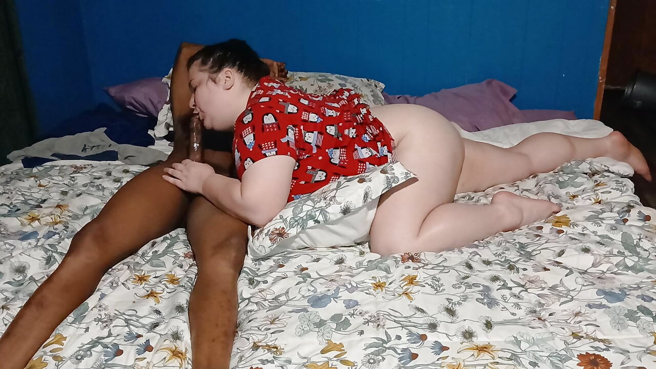 Zuig een grote zwarte lul verdomd dat alles wat je wilt is zwart sperma