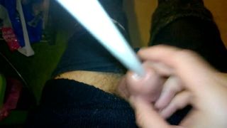 Inserção de agulha de tricô com porra