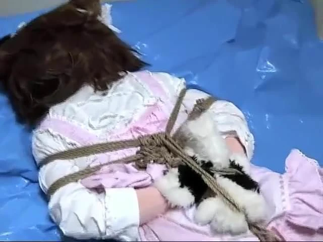 Kigurumi ropstvo sirene