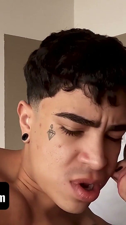 Roomies Part 1 featuring Cain Gomez and Fernando Ragel - Latin Leche | Clip 2