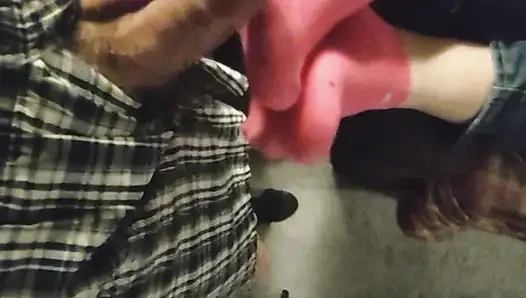 Pembe seksi gösterisiz nike çoraplı ayakla mastürbasyon - çorap elle muamele mavi ayak bileği çorap boşalması