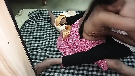 Bhabhi ji ki chudayi unke hi ghar pe bhaiya nhi the