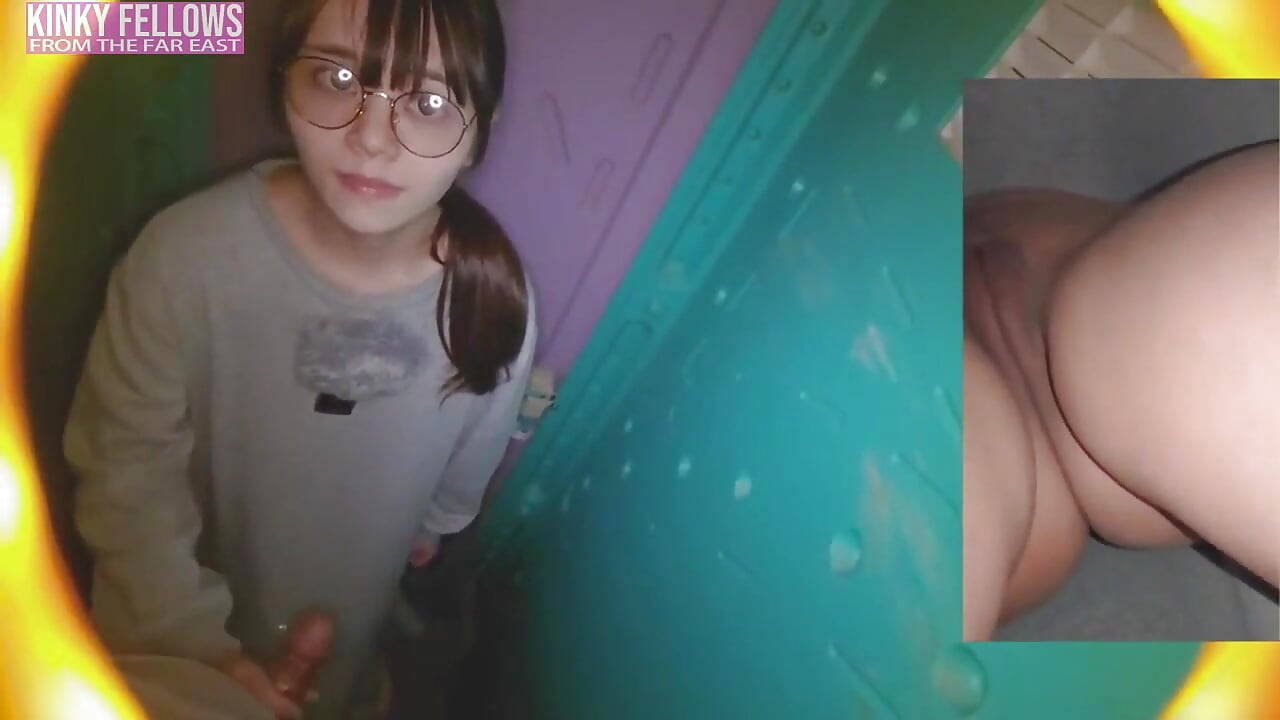 La chaleur de l’héritière fragile alors que la beauté naturelle et riche offre un soutien chaud à la bouche dans une cabine temporaire risquée.