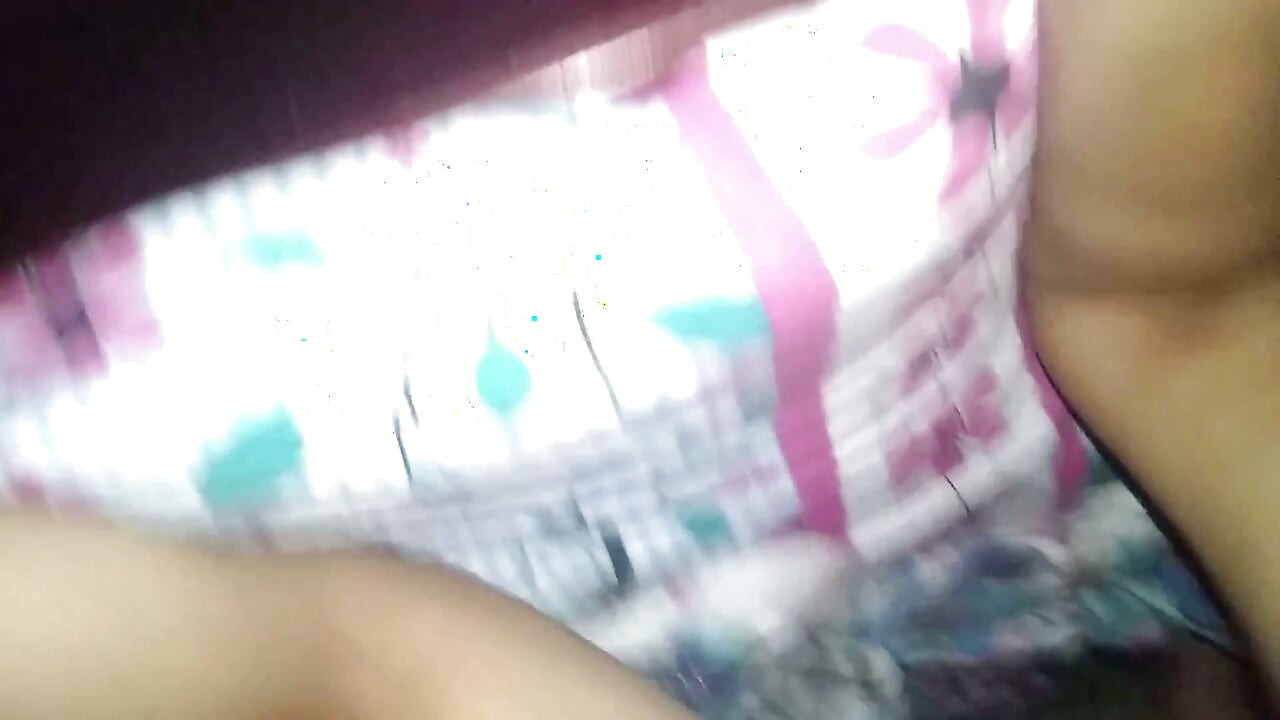 Die geile Hotwife hat mich gereizt und ich habe sie ohne Kondom hart doggy gefickt