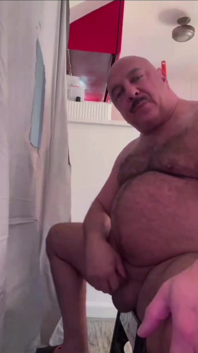 BiDLDaddy shoves a straw in his chubby cock | Clip 1