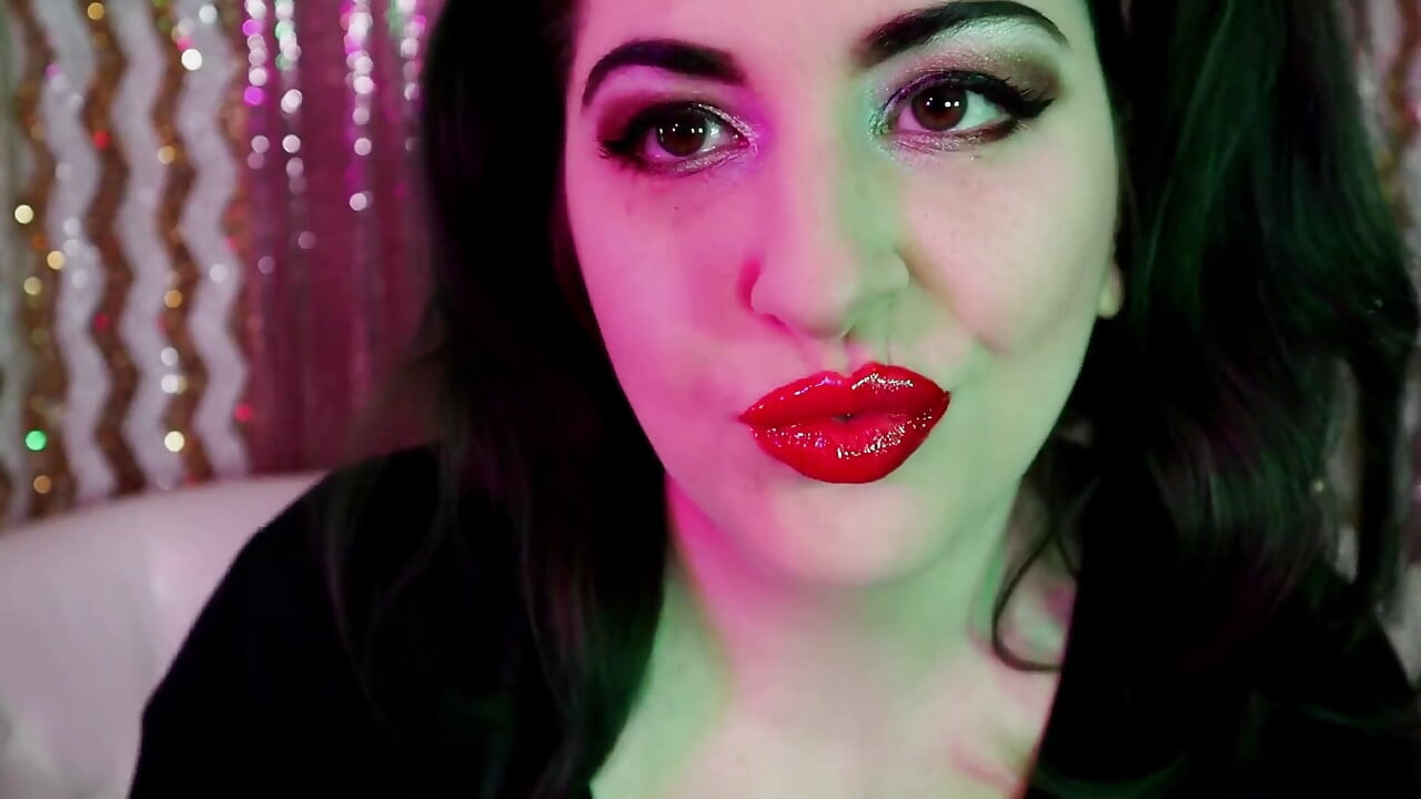 100 Lapisan Asmr Ciuman Lipgloss