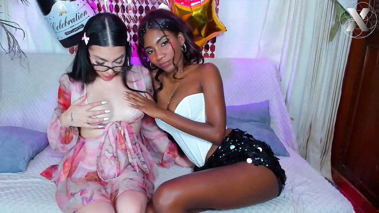 Flavored Lesbian Licking: I Smear Honey on Her Tight Pussy