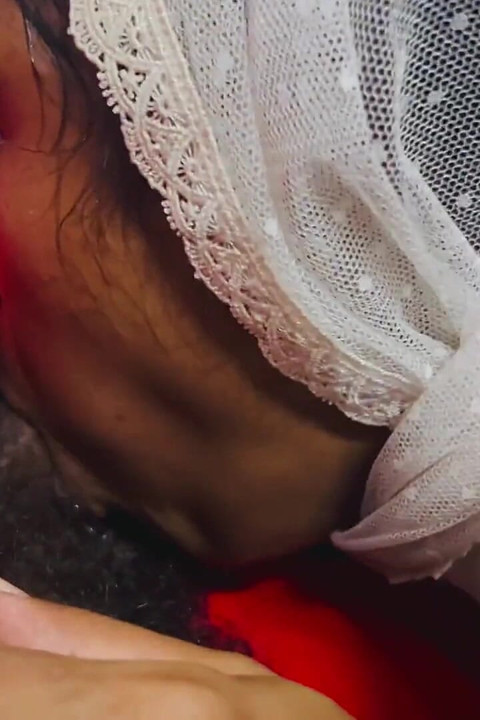 Muslim Hijabi Indian Girl and Santa Christmas Special Deepthroat Blowjob Gagging Cum in Mouth