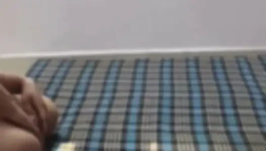 Latika büyük yarakla domalarak sikişiyor