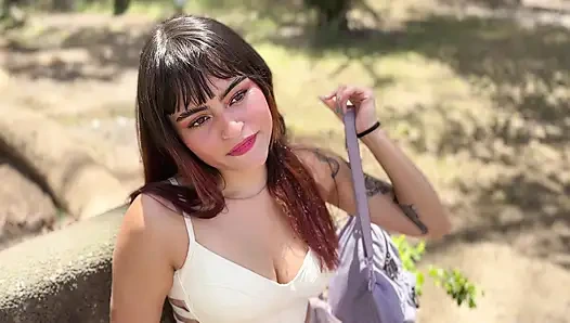 Sinsi Aldatma: Karım Uzaktayken Parktaki Sürtük Yabancı Beni Büyük Bir Dölleme Için Baştan Çıkarıyor