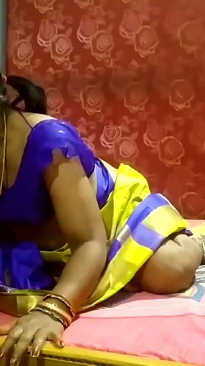 Tamil Real Homemade Indian Sex with Desi Bhabhi on X Videos | Clip 1