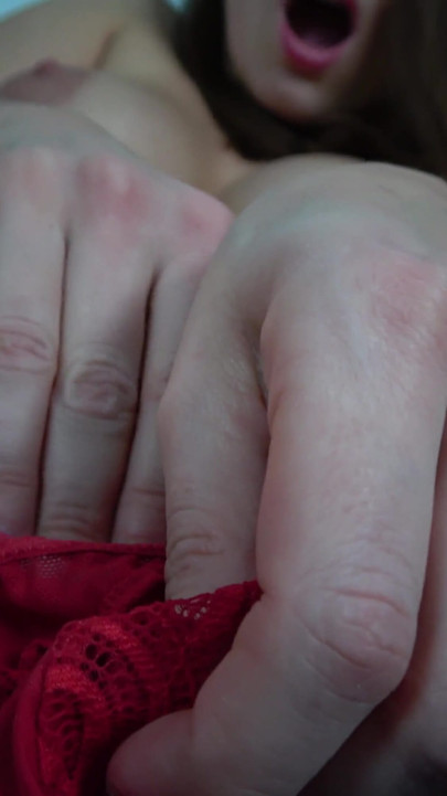 Close Ups & Plump Cheeks!