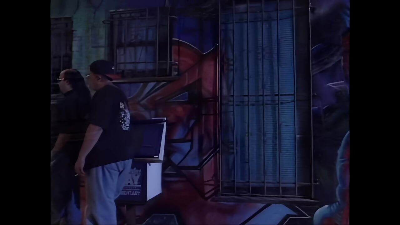 Vrelo noćno jebanje u parku za mladu plavušu