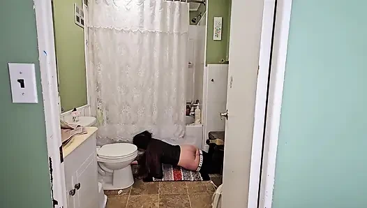 Görünmez Davetsiz Misafirle Savaşiyor