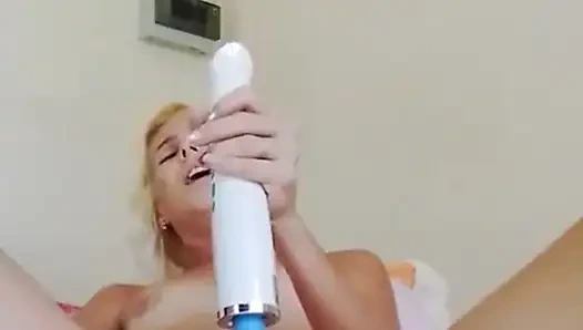 Aksi hot seks hitachi pertama kali sampai dicrot sperma hangat