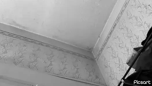 Подвязки и большая задница всегда в моде