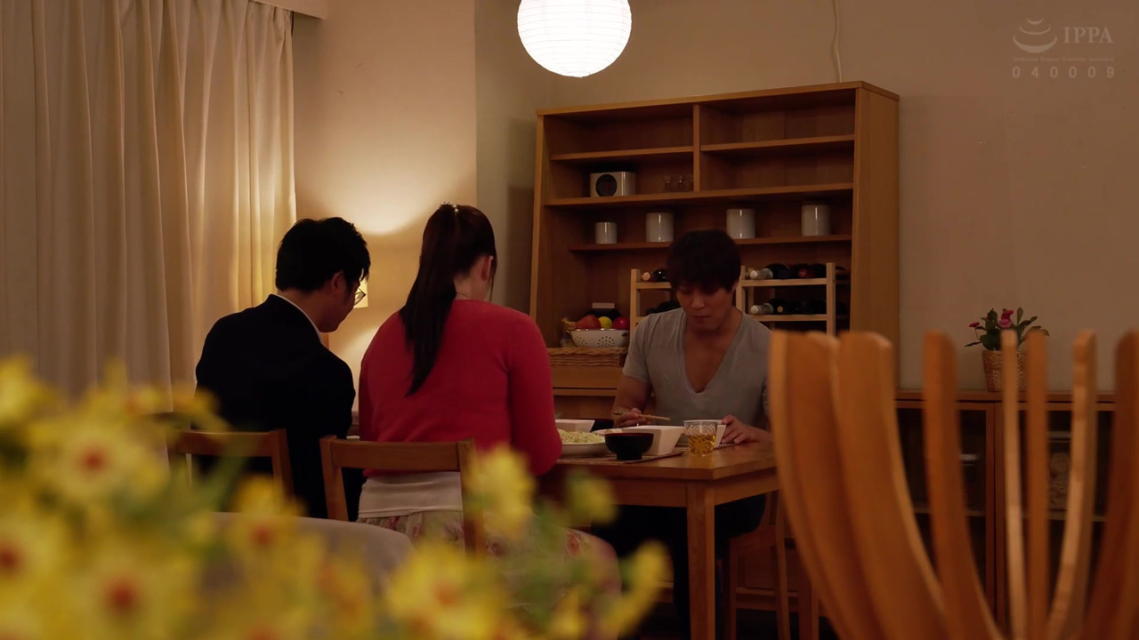 隣人のエステ師に性感開発され寝取られてしまったうちのJカップ美爆乳むっちり潮吹き妻