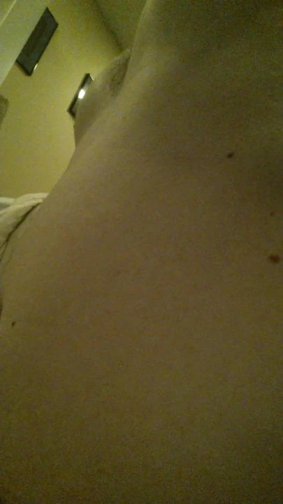 Analmutt belly bulge with deep double ended dildo