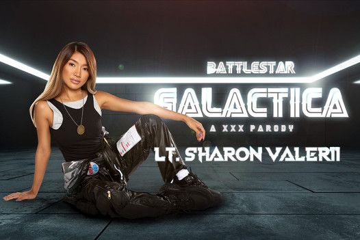 Clara Trinity como lt. Sharon Valerii precisa de melhores habilidades de cavalgada em Battlestar Galactica - vr pornô