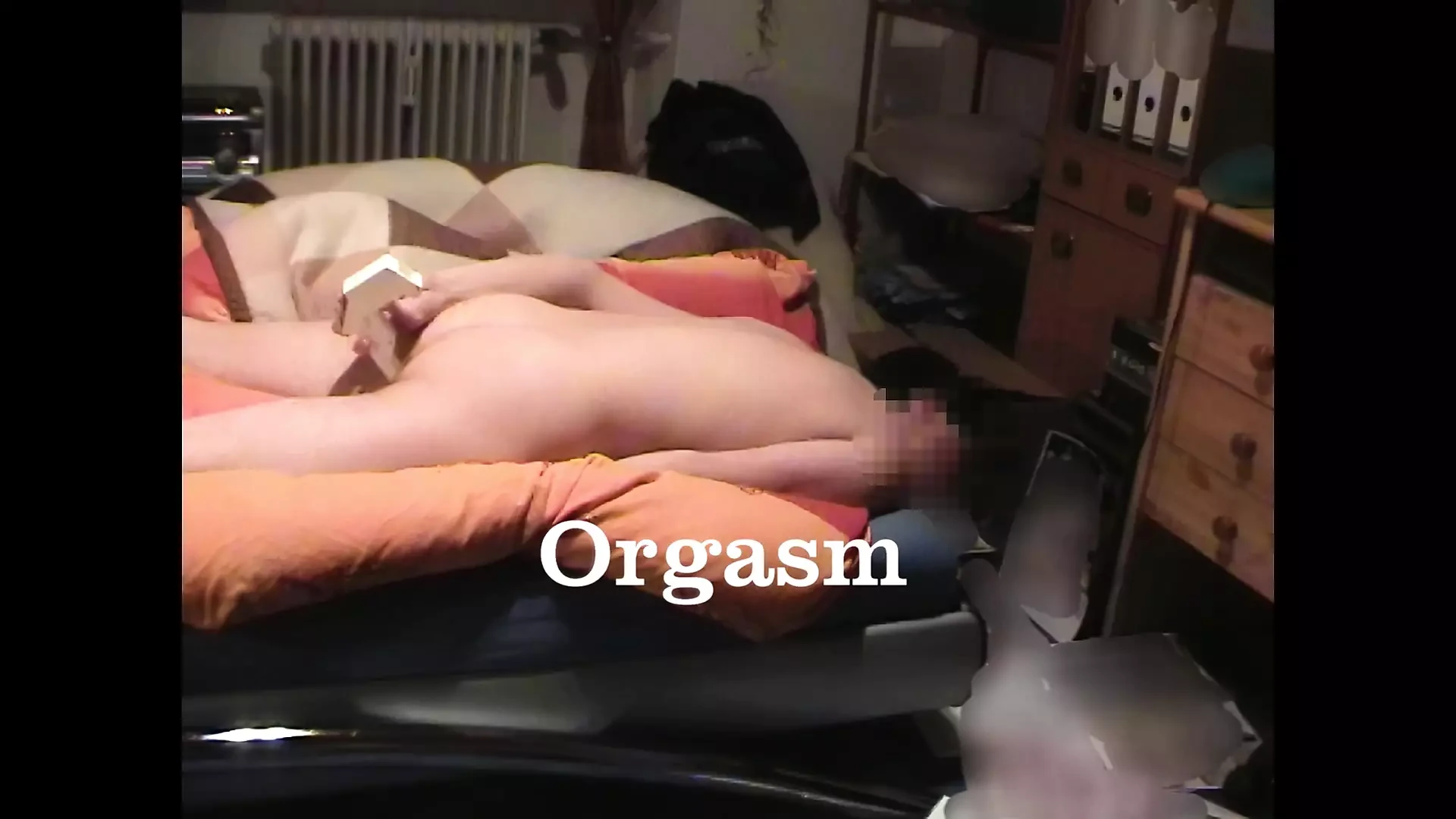 Masturbace s vibrátorem a kombinézou za 2 hodiny