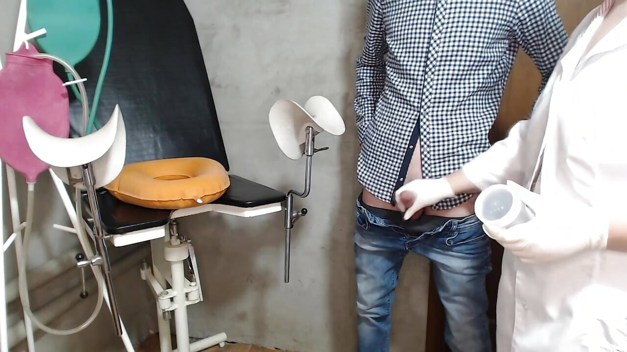 Clinică privată cu asistente mature superbe