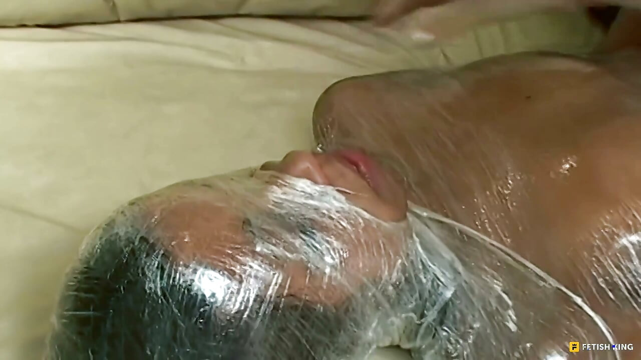 Derinden titreyen osuruk sikiş kızımı yut ve ağzını geniş aç - osuran en iyi kızlar ve mega osuruklar