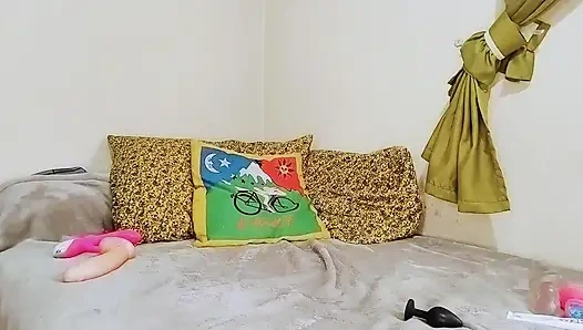 Я знаю, что ты хотел бы съесть мою задницу после того, как я буду хорошим и расслабленным, чтобы ты могла вставлять весь свой жесткий член в него