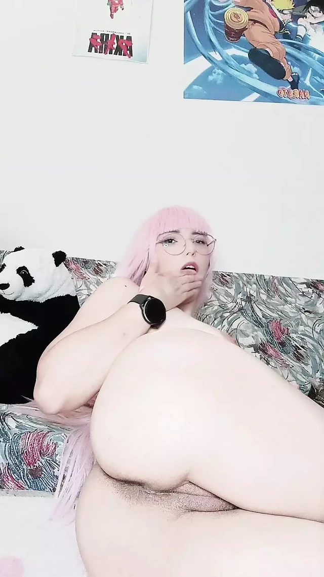 Thick anime cosplay girl fucking herself with a nice dildo