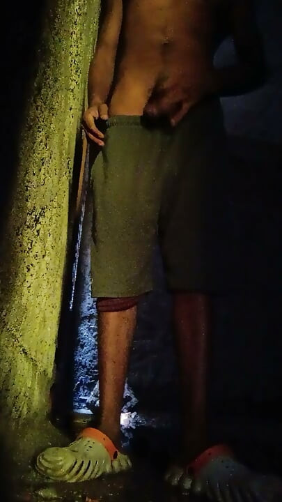 A Indian young boy masterbet. In a under construction building.
