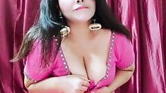 Bhabhi boobs show