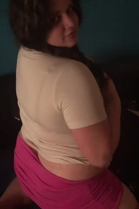 Nylon slut wants to be fucked