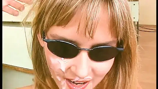 Murid rambut pirang dientot habis-habisan sama gurunya sendiri