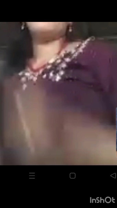 Mora se podeliti trenutak sa "Vrući indijski bhabhi seks na video pozivu neverovatna pička i sise šou"