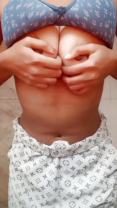 Desi Girl Pressing Her Soft Boobs