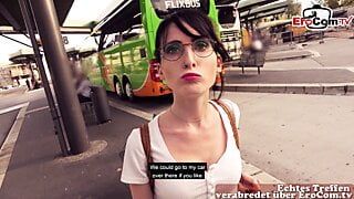 Немецкая студентка-тинка на публичном видео с трахом на свидании erocom