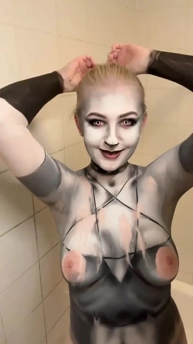 Cosplay Loona Wolf Body Paint Removal & Tit Play