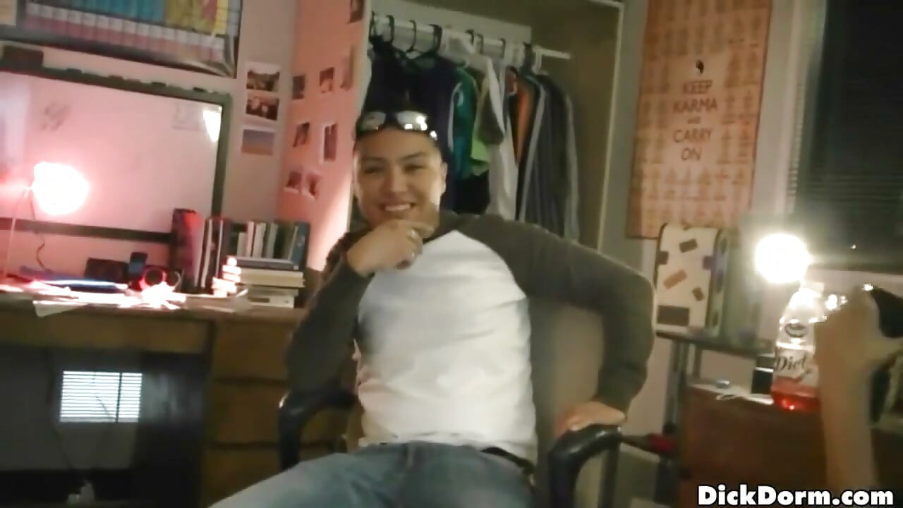 Reality Dudes - Wild Jerry Obliterates Anthony's Mind as They Turn Shaving Into Sucking Real Quick Inside the Dorm Room Setup