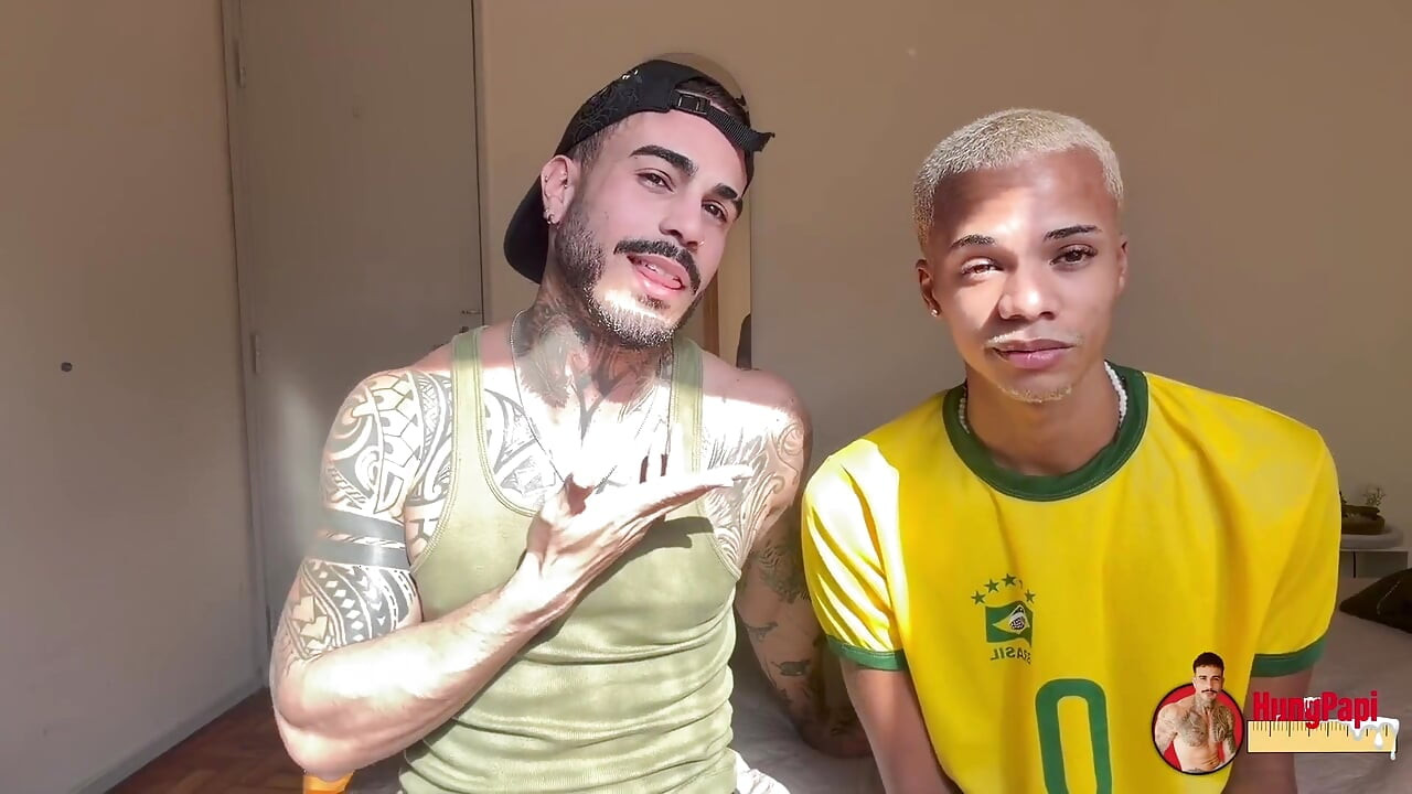 Azael Maluma se fute cu un negru fără prezervativ sexy latino raw twink