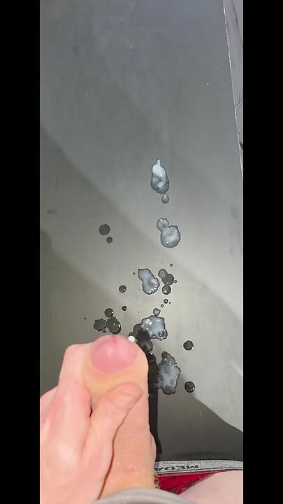Compilation d’éjaculations en solo