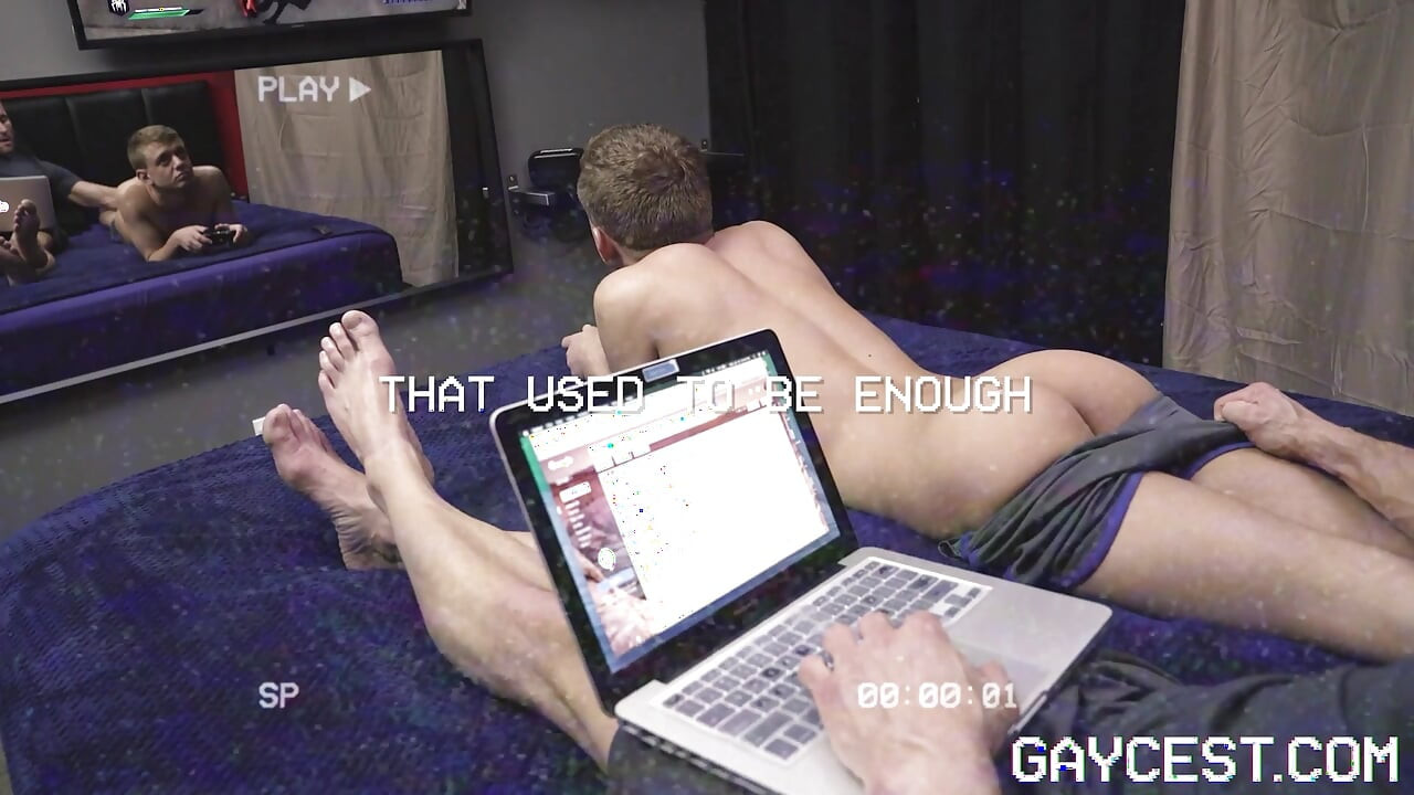 Two sexy twink fucked raw in gym by DILF Dolf Dietrich